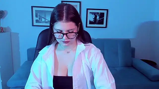 AdeliaKiss online show from 02-02-25, 05:59