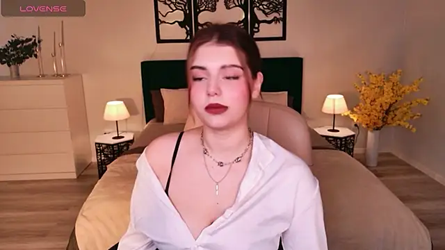 Snapshot of AdeliaKiss chatting on 02-11-26, 05:34 AdeliaKiss online show from 02-11-26, 05:34