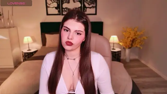 Snapshot of AdeliaKiss chatting on 02-18-26, 05:25 AdeliaKiss online show from 02-18-26, 05:25