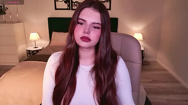 AdeliaKiss online show from 06-06-26, 04:06
