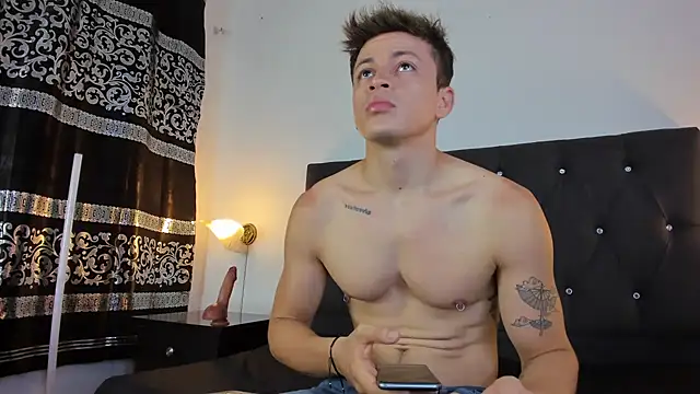 Angel Cuervo online show from 02-21-25, 12:39