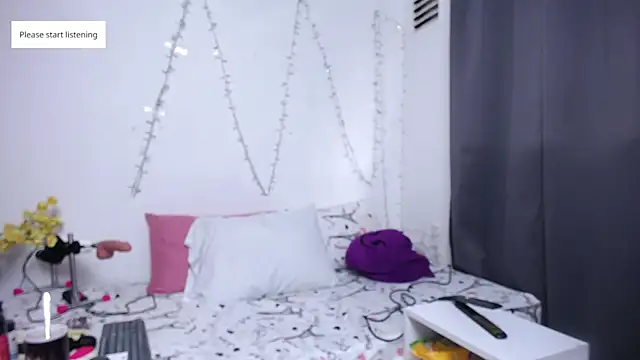 Nicol Love0 online show from 10-21-25, 12:28