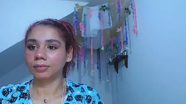 Snapshot of diamonmeli chatting on 03-11-25, 07:25 diamonmeli online show from 03-11-25, 07:25