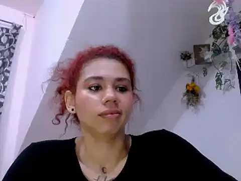 Snapshot of diamonmeli chatting on 03-19-25, 02:35 diamonmeli online show from 03-19-25, 02:35