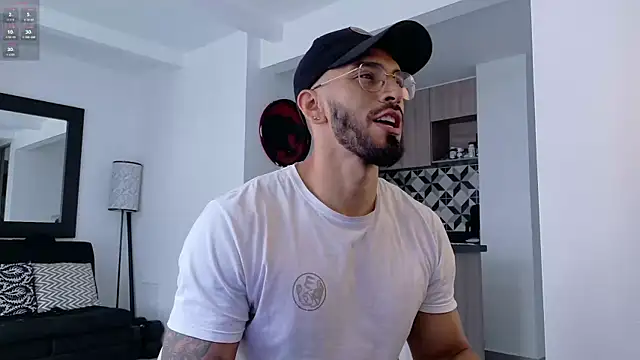 tony muscle online show from 09-26-25, 04:55