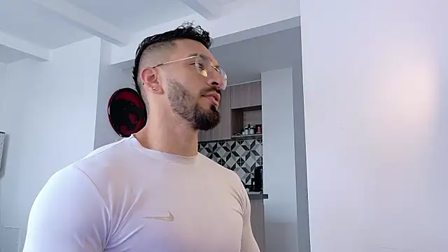 tony muscle online show from 10-31-25, 05:03