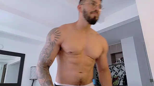 tony muscle online show from 11-26-25, 08:43