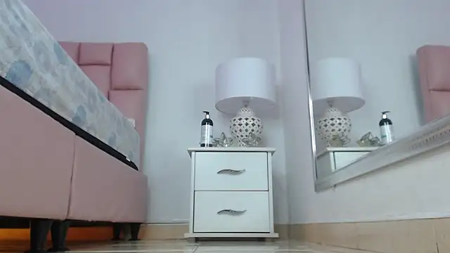 Zoe Vixen online show from 12-19-24, 03:52