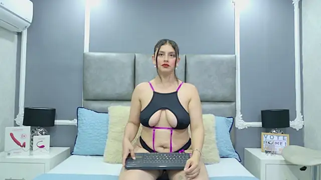 MadelineBeckert online show from 03-18-26, 07:17