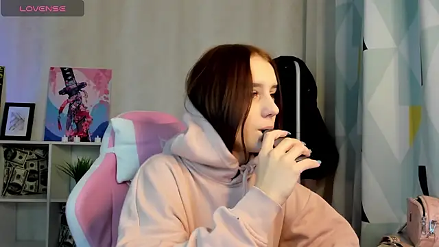 Tonya Gray online show from 12-26-24, 10:31