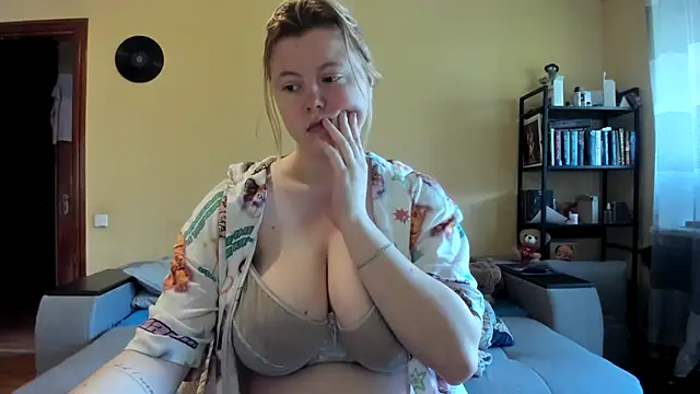 Snapshot of LillyDepp chatting on 04-30-26, 01:50 LillyDepp online show from 04-30-26, 01:50
