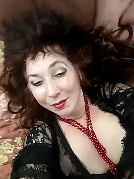 Snapshot of GypsyEsmeralda chatting on 01-08-25, 07:03 GypsyEsmeralda online show from 01-08-25, 07:03