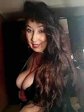 Snapshot of GypsyEsmeralda chatting on 01-09-25, 01:56 GypsyEsmeralda online show from 01-09-25, 01:56