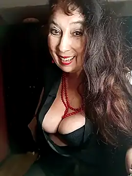 Snapshot of GypsyEsmeralda chatting on 01-11-25, 08:21 GypsyEsmeralda online show from 01-11-25, 08:21