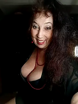 Snapshot of GypsyEsmeralda chatting on 01-17-25, 03:32 GypsyEsmeralda online show from 01-17-25, 03:32