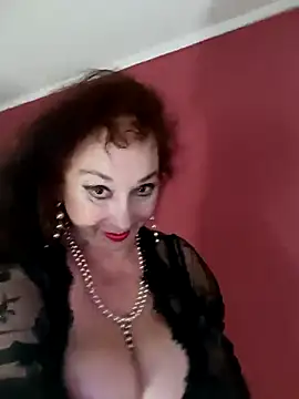 Snapshot of GypsyEsmeralda chatting on 03-14-25, 06:07 GypsyEsmeralda online show from 03-14-25, 06:07