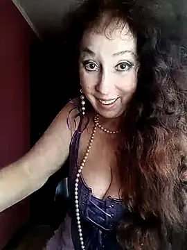 Snapshot of GypsyEsmeralda chatting on 03-15-25, 02:01 GypsyEsmeralda online show from 03-15-25, 02:01