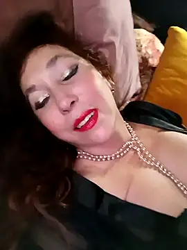 Snapshot of GypsyEsmeralda chatting on 03-15-25, 05:15 GypsyEsmeralda online show from 03-15-25, 05:15