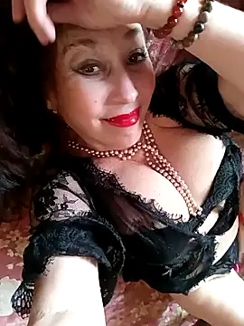Snapshot of GypsyEsmeralda chatting on 03-18-25, 11:41 GypsyEsmeralda online show from 03-18-25, 11:41