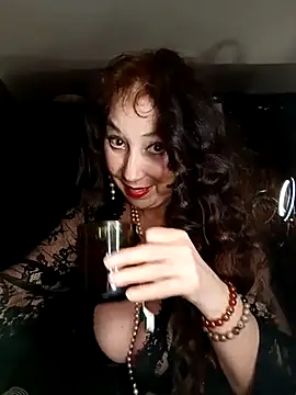 Snapshot of GypsyEsmeralda chatting on 03-20-25, 05:25 GypsyEsmeralda online show from 03-20-25, 05:25