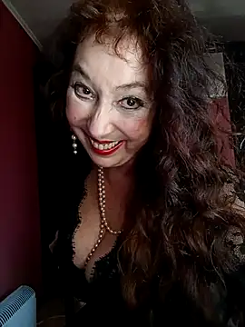 Snapshot of GypsyEsmeralda chatting on 03-21-25, 01:56 GypsyEsmeralda online show from 03-21-25, 01:56