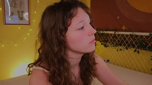 cherry lea online show from 11-20-25, 04:51