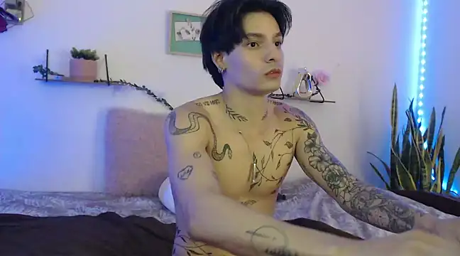 Apolo Hidalgo01 online show from 01-13-25, 03:15