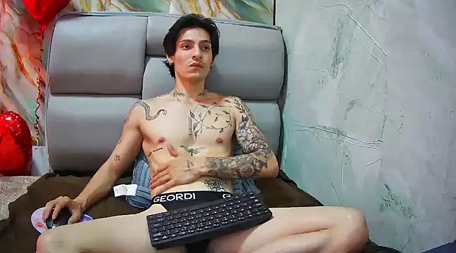 Apolo Hidalgo01 online show from 02-13-25, 04:39