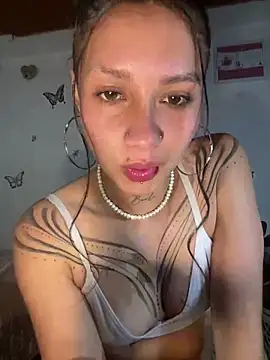 Snapshot of Andi9_ chatting on 01-14-25, 03:01 Andi9 online show from 01-14-25, 03:01