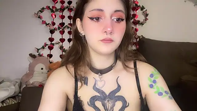 Snapshot of _Devill_Baby chatting on 02-27-25, 03:59 Devill Baby online show from 02-27-25, 03:59
