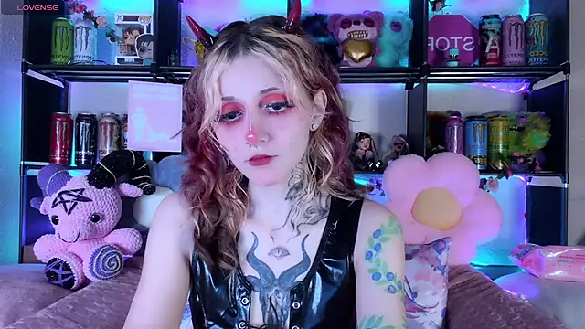  Devill Baby online show from 06-19-26, 08:12