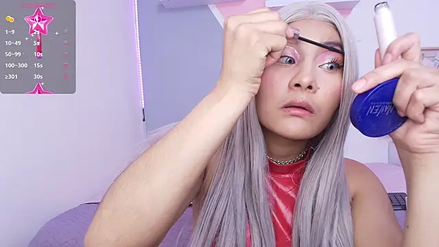 Missslunaa online show from 03-17-25, 07:04