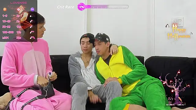 StrawwBoys online show from 10-25-25, 10:45