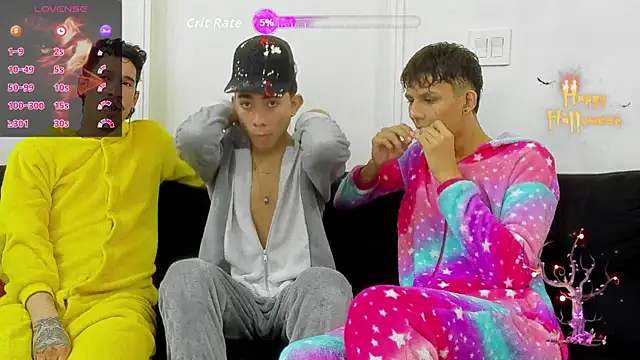 StrawwBoys online show from 10-30-25, 10:27