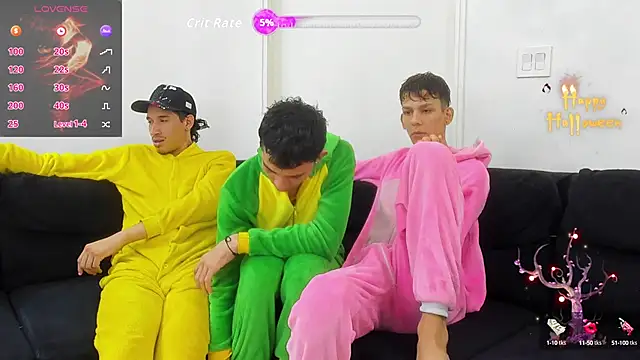 StrawwBoys online show from 11-07-25, 10:48