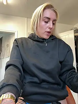 Barbie 26 online show from 03-11-25, 09:56