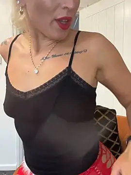 Barbie 26 online show from 11-27-25, 10:17