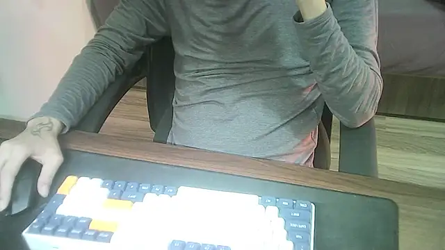 Snapshot of Ryan67533 chatting on 02-01-26, 11:20 Ryan67533 online show from 02-01-26, 11:20