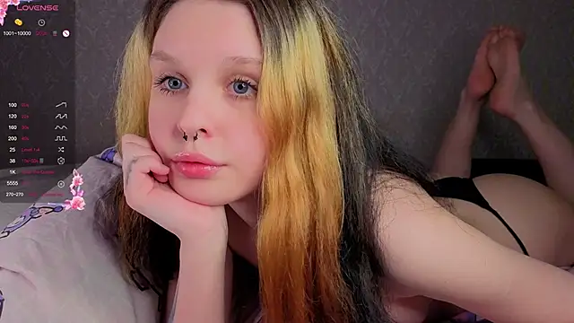 Hi Kitti online show from 03-24-26, 02:22