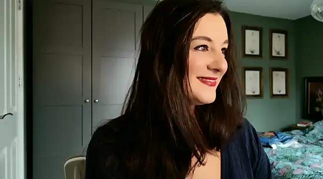 flatwhite0 online show from 02-20-25, 09:33