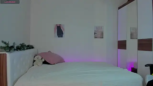 Snapshot of tender_babyy chatting on 01-28-25, 02:21 tender babyy online show from 01-28-25, 02:21