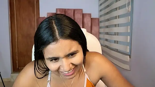 Snapshot of lou_rosse_ chatting on 12-05-24, 09:50 lou rosse  online show from 12-05-24, 09:50
