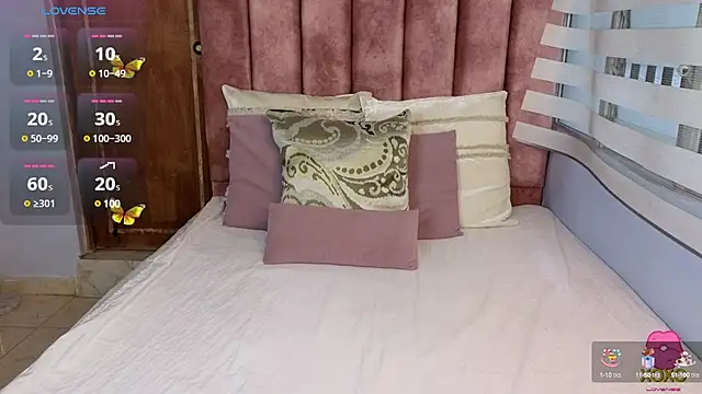 Snapshot of lou_rosse_ chatting on 01-04-25, 08:59 lou rosse  online show from 01-04-25, 08:59