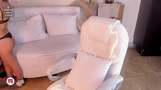 Amy Kiitty  online show from 02-20-25, 07:52