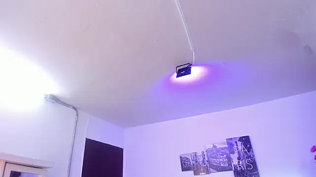 Amy Kiitty  online show from 11-28-25, 01:03