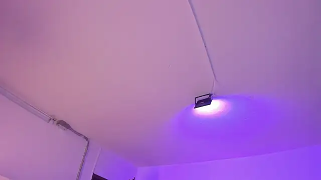 Amy Kiitty  online show from 11-29-25, 01:36