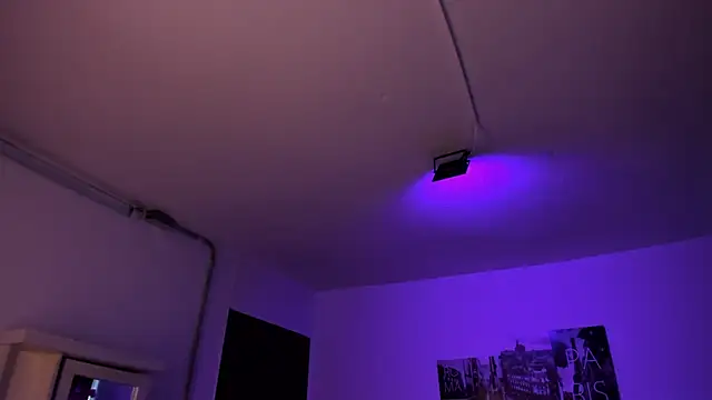 Amy Kiitty  online show from 12-17-25, 01:28