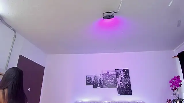 Amy Kiitty  online show from 04-04-26, 01:19