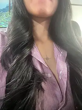 Amy Kiitty  online show from 06-11-26, 01:42