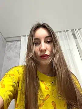 Snapshot of viviandaimond1 chatting on 10-27-25, 06:45 viviandaimond1 online show from 10-27-25, 06:45